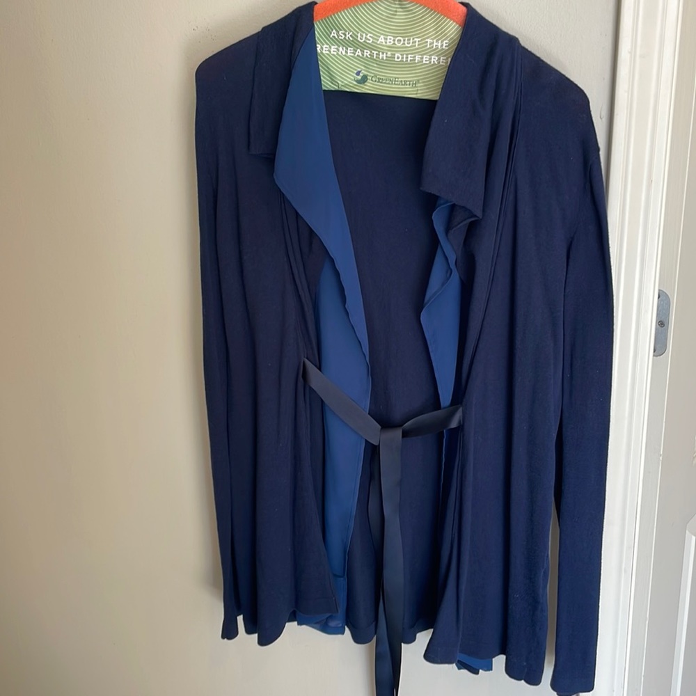 T Tahari Womens Blouse with shell and tied size XL